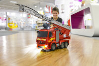 1:20 Feuerwehrwagen 2.4G 100%