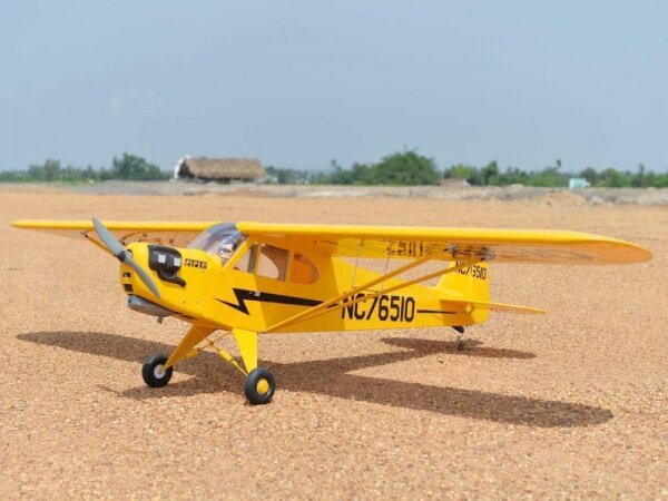Piper J3 Cub / 2380mm
