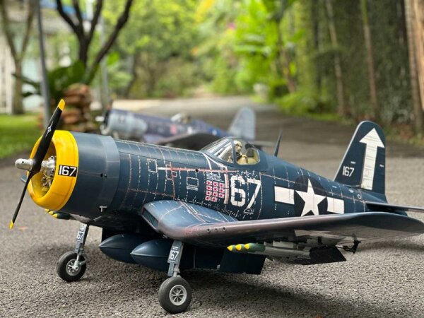 Corsair F4U (blau-gelb) / 1810mm