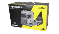 Scania 770 S Zugmaschine 6x4 1:18 RTR silber