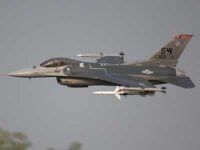 Freewing F-16C Super Scale High Performance 90mm EDF Jet - PNP