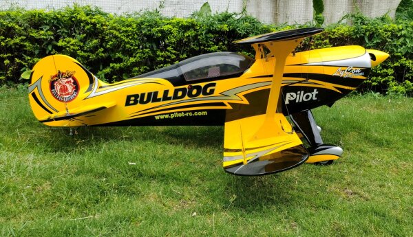 Pilot RC Pitts S2B 87 in Bull Dog design ( 03)